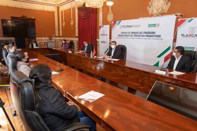 Entregan apoyos por Covid-19 para negocios en Tlaxcala 