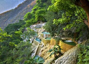 Fallece turista al caer de una tirolesa en las Grutas de Tolantongo