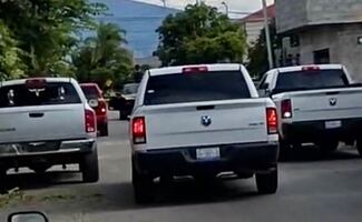 Atacan a balazos a síndica de Cortazar, Guanajuato, y a su pequeño hijo; resultan ilesos