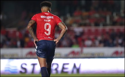 ¿Aficionados de Veracruz lanzan gritos racistas a delantero Kâzım-Richards?