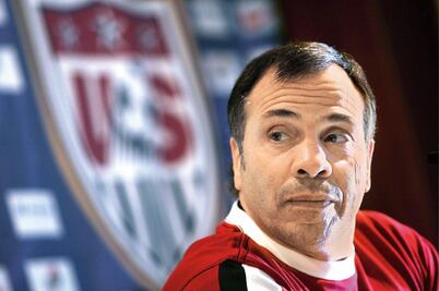 Bruce Arena es el nuevo DT de EU
