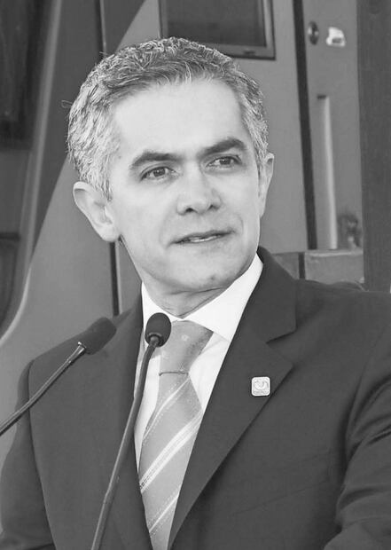 Chocan Morena y bloque de oposición por Rosario Robles