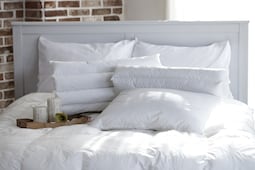 ¡Sábanas impecables!; conoce el truco casero para desmanchar la ropa de cama