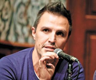 Billy Rovzar toma en serio a Juliantina