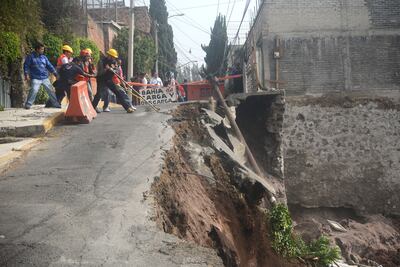 Se desploma construcción en Tlalpan; no hay heridos
