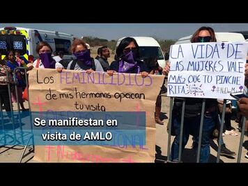 Protestan por feminicidios en visita de AMLO en Guanajuato