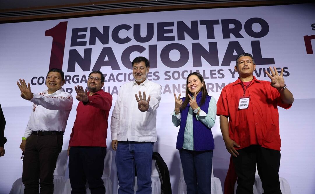 El diputado Gerardo Fernández Noroña, el senador César Cravioto y la presidenta del Partido Verde, Karen Castrejón, encabezaron el Primer encuentro nacional de organizaciones civiles por la Cuarta Transformación. Foto: Diego Simón Sánchez / UNIVERSAL