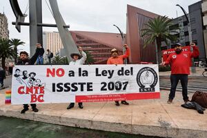 Paro de CNTE pone en jaque a niños de primaria; pega a 1.4 millones