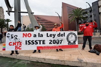 Paro de CNTE pone en jaque a niños de primaria; pega a 1.4 millones