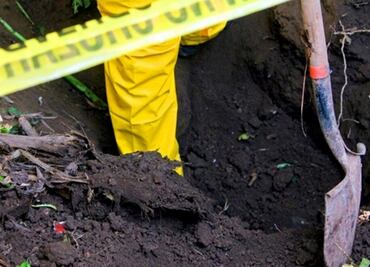 Localizan 23 cuerpos en fosa clandestina de Jalisco