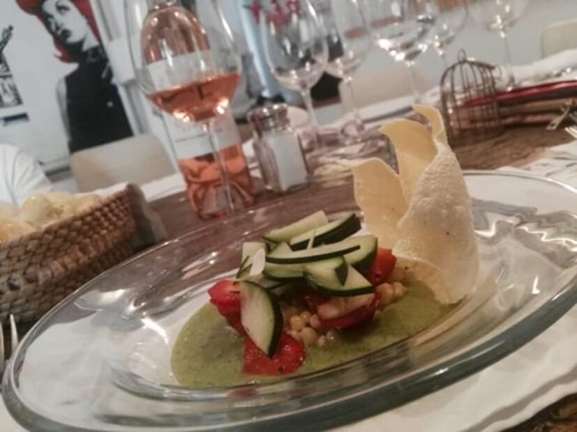 Lanzan menú hecho a base de flores en Puebla