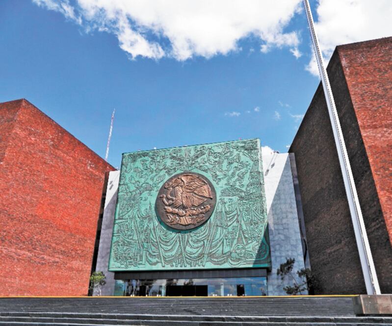 Ayer, 163 diputados federales que buscarían la reelección legislativa presentaron el oficio en que renuncian a los apoyos económicos. Foto: Archivo El Universal