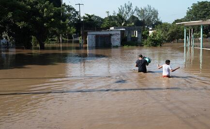 "Earl" deja 12 muertos en Veracruz y daños en 48 municipios