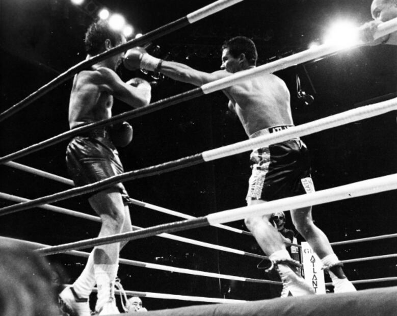 El día que Julio César Chávez llenó el Azteca