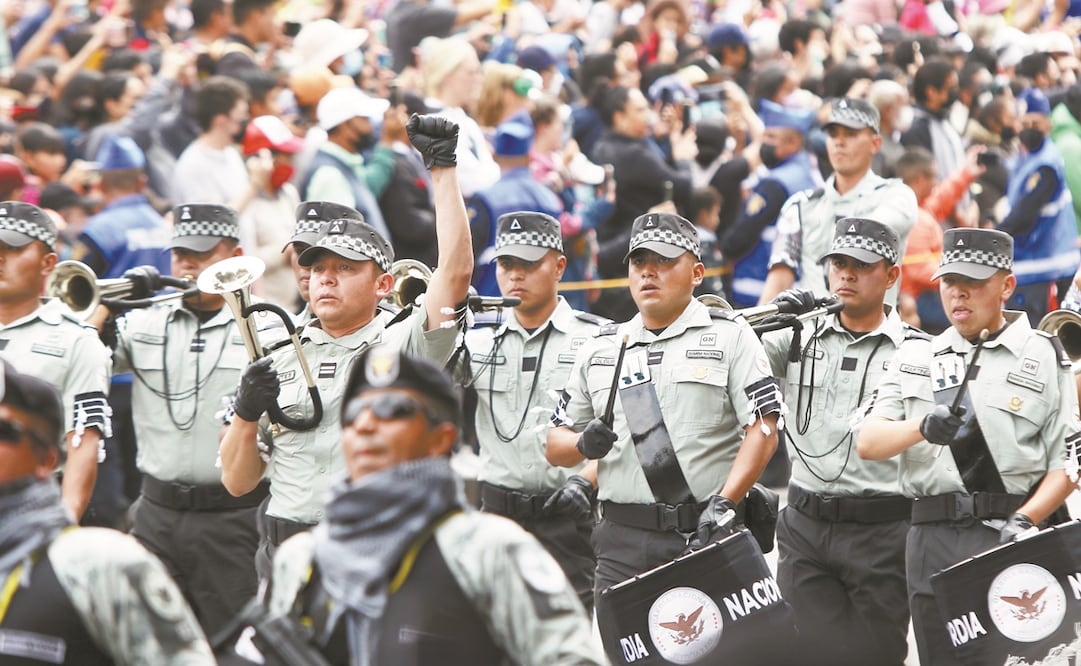 La Secretaría de la Defensa Nacional desembolsó poco más de 13 mil pesos en insignias de la Guardia Nacional, institución que fue la protagonista del desfile cívico-militar de este año.