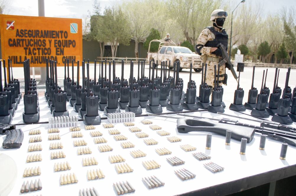 En 2015 se aseguraron 9 mil 845 armas —la cantidad más alta en lo que va de este gobierno—, en su mayoría rifles AK-47, AR-15, calibre 9 milímetros, bazucas y lanzagranadas. (ARCHIVO EL UNIVERSAL)