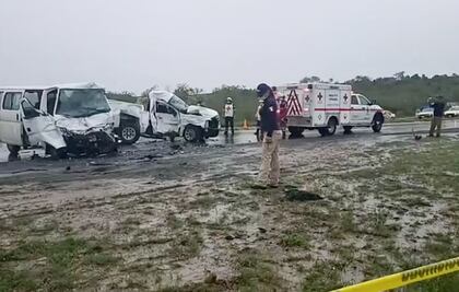 Deja 4 muertos choque de camioneta en Tamaulipas