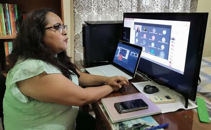 Madres y padres crean grupos en redes para facilitar clases virtuales