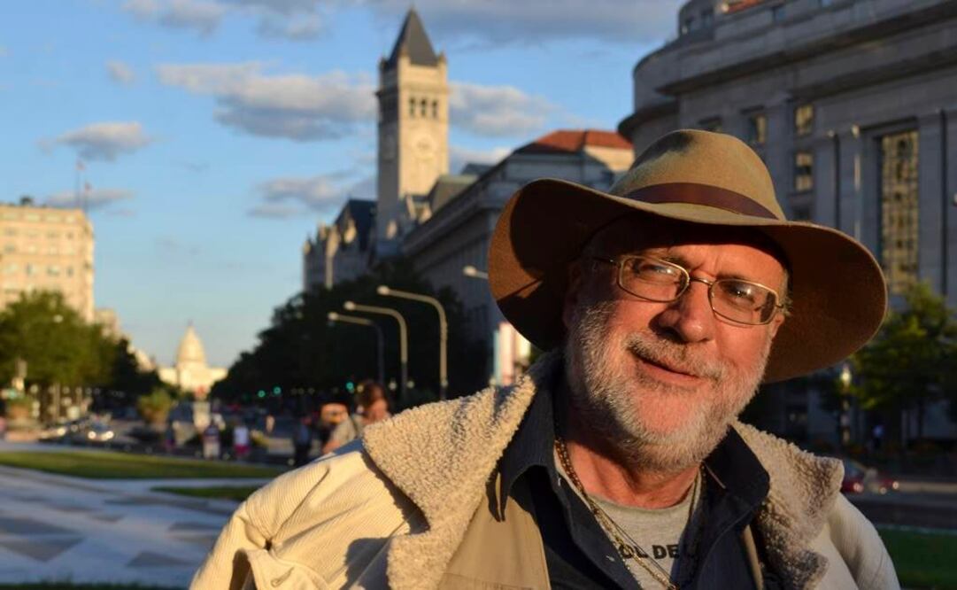 El poeta asegura que "El deshabitado" será la última novela que escriba. FOTO: Cuartoscuro.