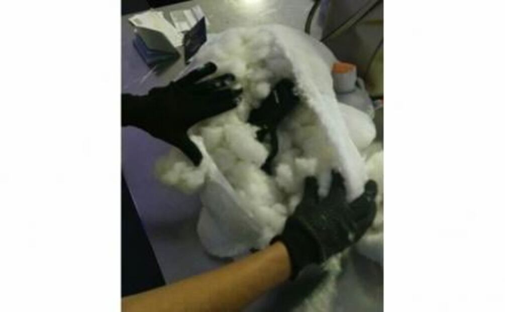 Detectan arma oculta en oso de peluche en Aeropuerto de CDMX