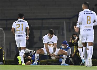 Pumas saca ventaja en casa ante Cruz Azul en la semifinal de ida de la Concachampions