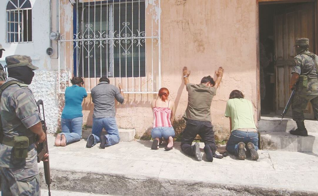 la participación de mujeres en las bandas expone a sus hijos a nuevas amenazas de violencia y reclutamiento, lo que prolongaría la crisis de seguridad. Foto: Archivo / EL UNIVERSAL