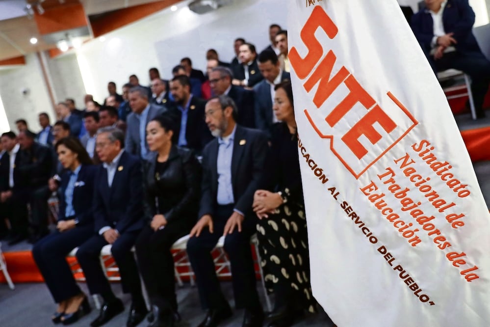 El gobierno federal tiene el fondo de retiro de los trabajadores de la Secretaría de Educación Pública (SEP), que suma 18 mil 741 millones de pesos. Foto: Archivo / El Universal