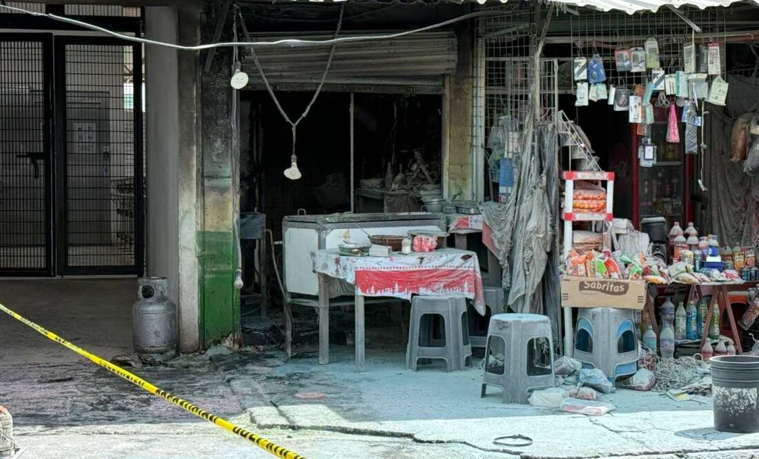 Se registra incendio en local comercial de CETRAM Zaragoza (01/06/2025). Foto: Especial