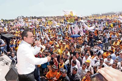 Zepeda llama a perredistas a ser promotores del cambio