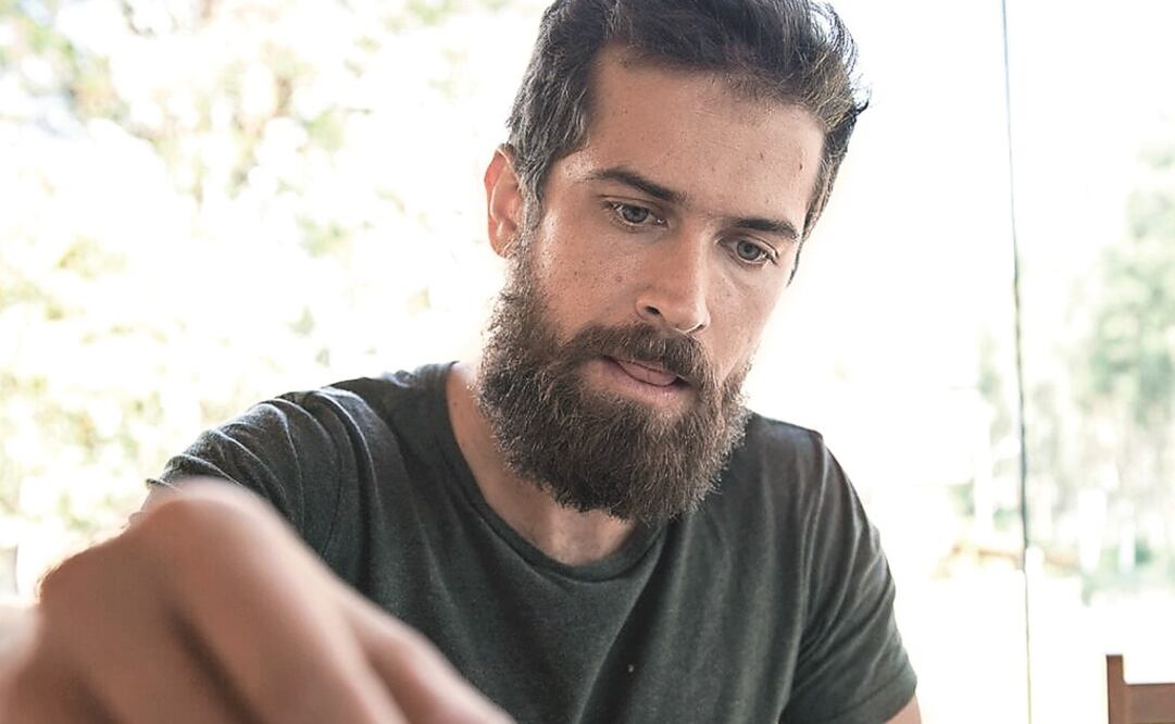 El también modelo recorre restaurantes y pequeños bares. (CORTESÍA)