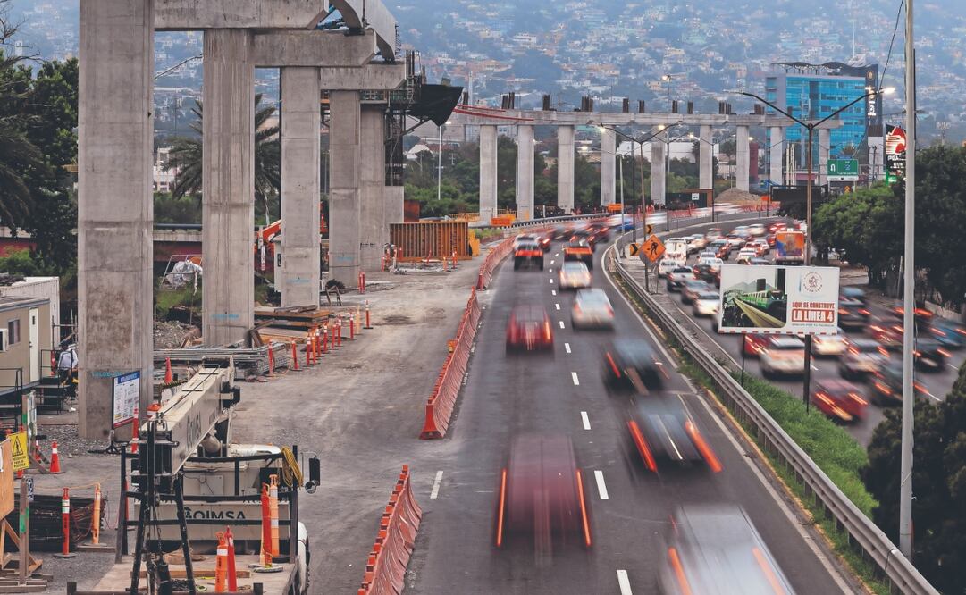 El gobierno de Nuevo León construye la carretera Gloria-Colombia, de 102 kilómetros, que se convertirá en la ruta más rápida, segura y gratuita hacia Estados Unidos. Foto: Especial