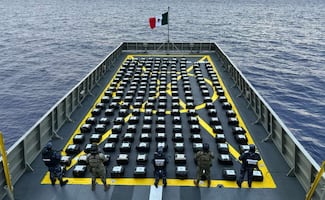 Semar realiza operativo coordinado con la Guardia Costera de EU; aseguran 188 bultos con toneladas de cocaína