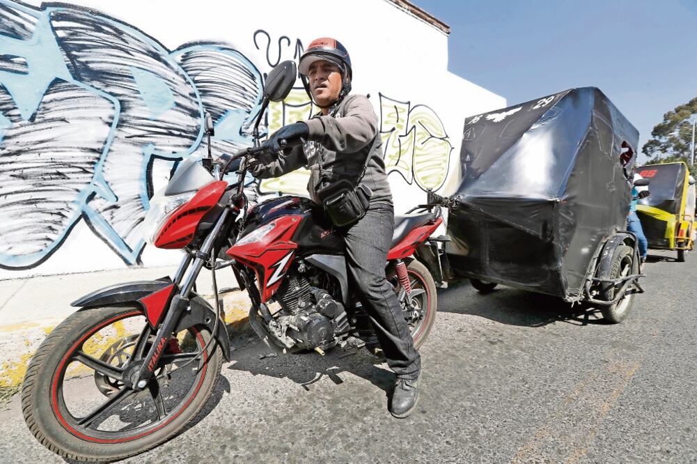 Peligro. El diputado local, Ernesto Sánchez, señaló que los mototaxistas también deberían ir a la cárcel por ser un peligro para peatones y automovilistas. Foto: ARCHIVO EL UNIVERSAL