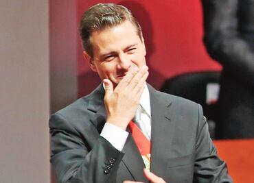 Peña Nieto says goodbye to business leaders