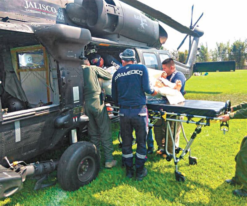 Atención.Uno de los pacientes intoxicados con metanol fue trasladado en helicóptero a un hospital de Jalisco. ESPECIAL