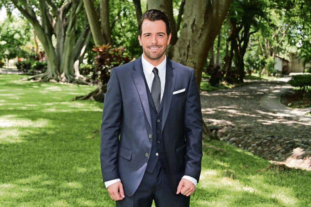 Comenzó a estudiar música a los 19 años de edad.