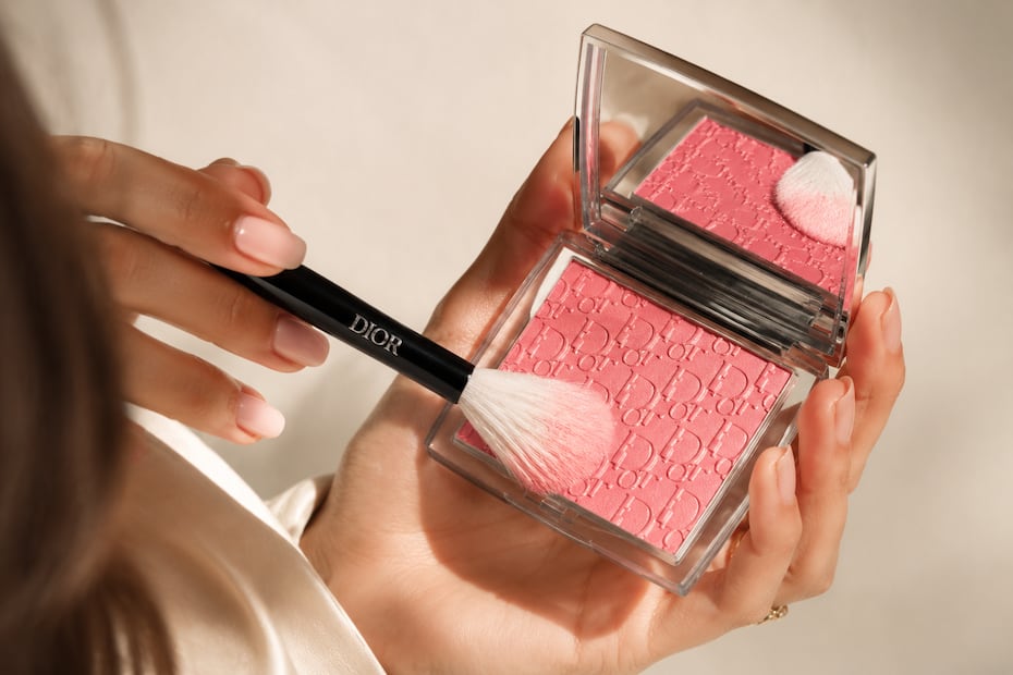 Colección de maquillaje Dior Backstage. Foto: Generada con IA