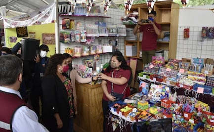 Iztapalapa ofrece precios bajos en feria de útiles escolares ante regreso a clases