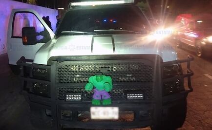 Con un "Hulk" de peluche, disfrazan camioneta de patrulla y los detienen en Edomex