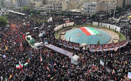 Miles de iraníes despiden a altos mandos militares y científicos nucleares; fallecieron en los ataques de Israel a Teherán