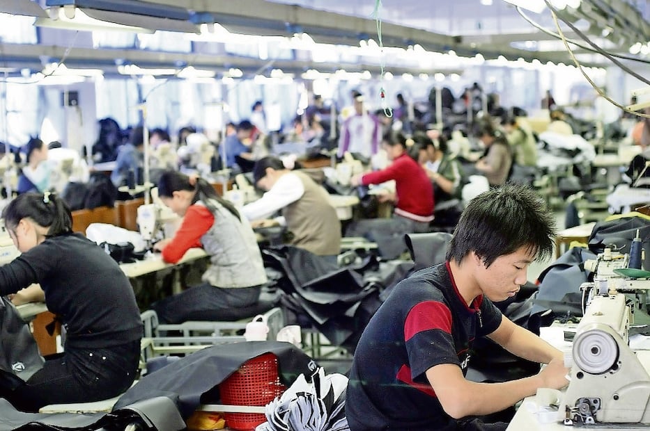 Más de 60% de las prendas que entraron a México en los últimos años vienen de países como China, Camboya, Indonesia, India, Bangladesh, Pakistán y Vietnam (ARCHIVO EL UNIVERSAL)