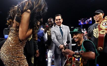 Shakur Stevenson pide matrimonio a su esposa tras vencer a Óscar Valdez