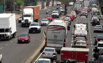 Hoy No Circula aplica para autos con engomado verde