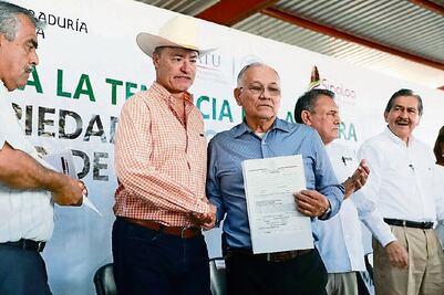 Familias sinaloenses recibirán este año 40 mil títulos de propiedad