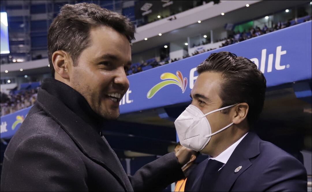 NICOLÁS LARCAMÓN Y MARCELO LEAÑO EN EL ESTADIO CUAUHTÉMOC - FOTO: IMAGO7