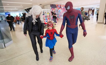 Niña enferma de cáncer pasa el día con Spider-Man