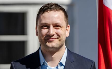 "Nuestras decisiones se toman aquí", responde primer ministro de Groenlandia a Trump; Macron refrenda su apoyo al territorio autónomo