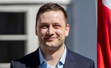 "Nuestras decisiones se toman aquí", responde primer ministro de Groenlandia a Trump; Macron refrenda su apoyo al territorio autónomo