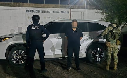 Detienen a sujeto con vehículo robado en Sinaloa; aseguran 5 unidades más y armas de fuego