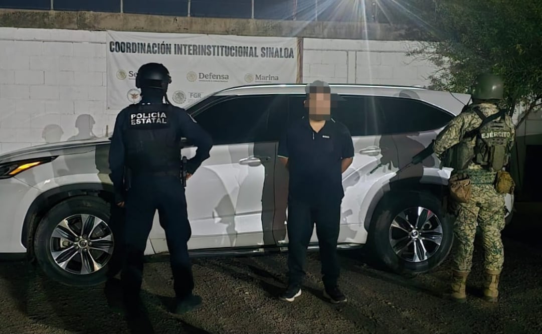 Detienen a sujeto con auto robado. Foto: especial